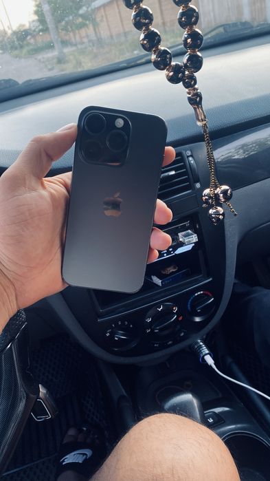 IPhone 15 pro продается