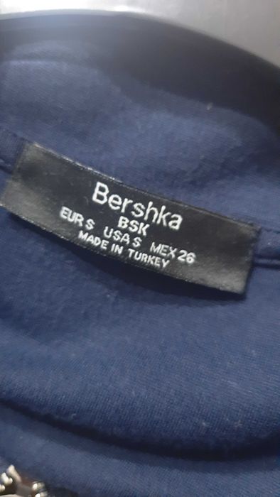 Дамска рокля с дълъг ръкав "Bershka"
