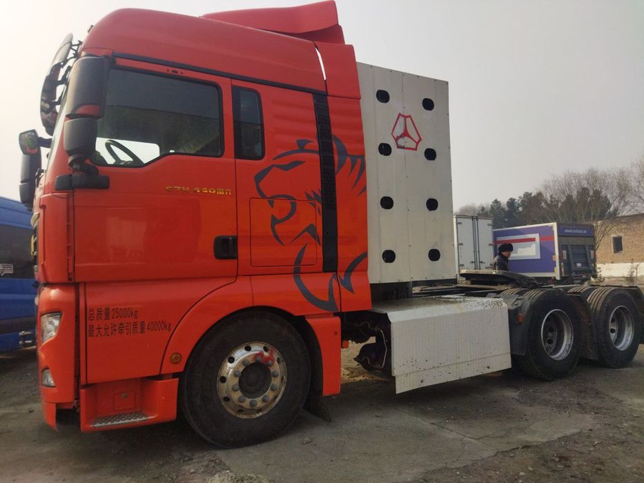 Sitrak 2020 yil zavodkoy  gaz,  podushka, lentayka