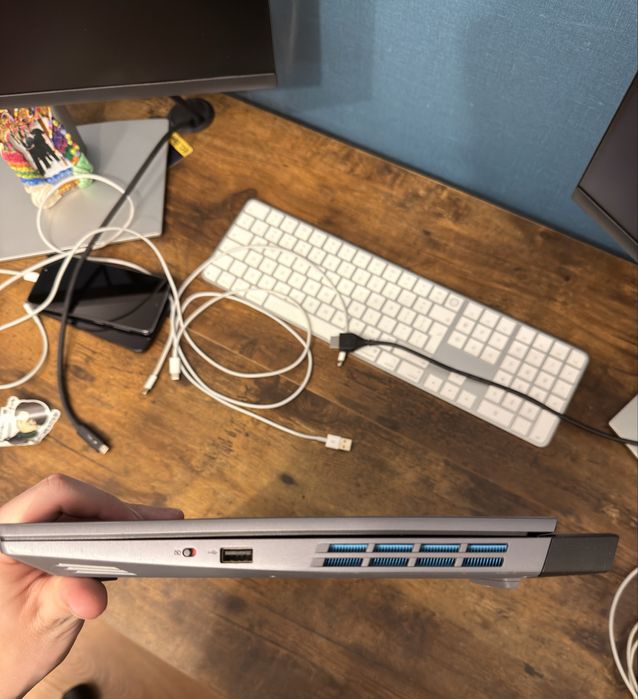 LOQ Lenovo 15IRH8 - laptop gaming, RTX 4050, I7 13th gen