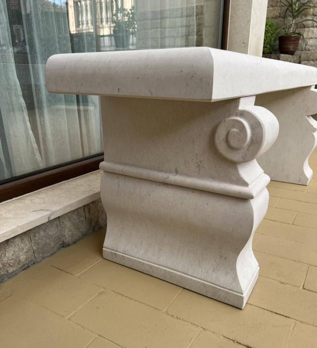 Мраморни пейки за вашия двор