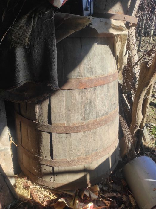 Каца/бъчва/буре/за вино за цветя за маса