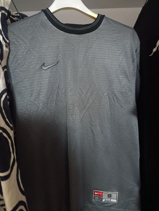 Tricou nikefit sport