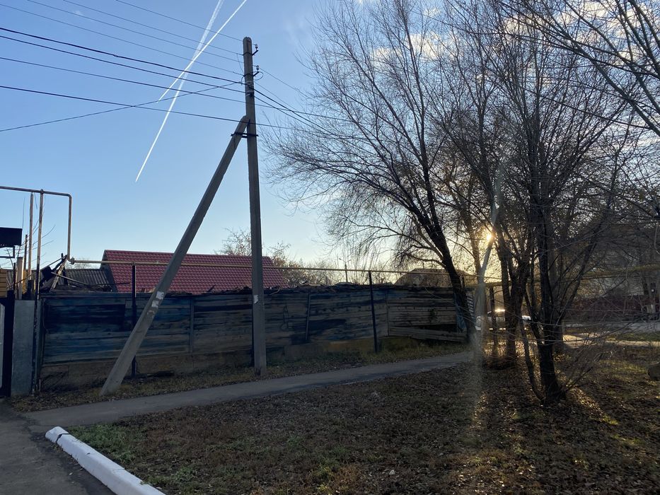 Продаётся участок . Угловой