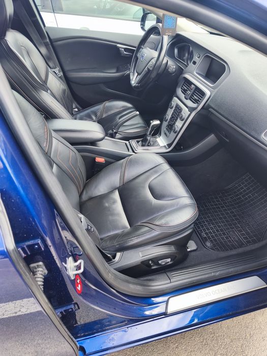 VOLVO V40 2015 — imagine 3