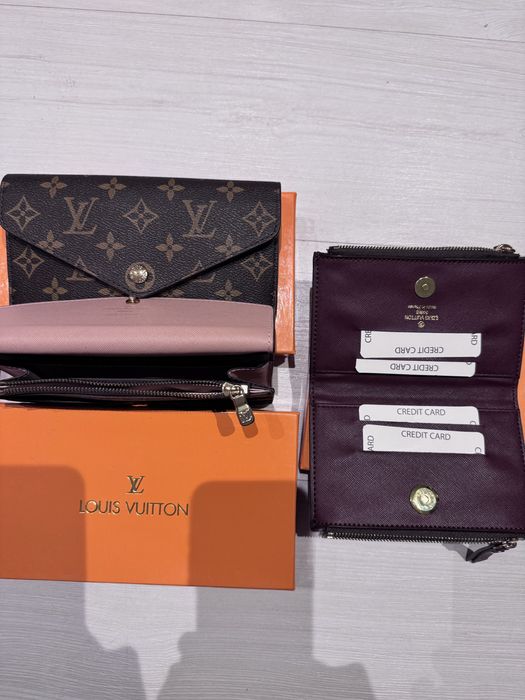 Дамски портфейли