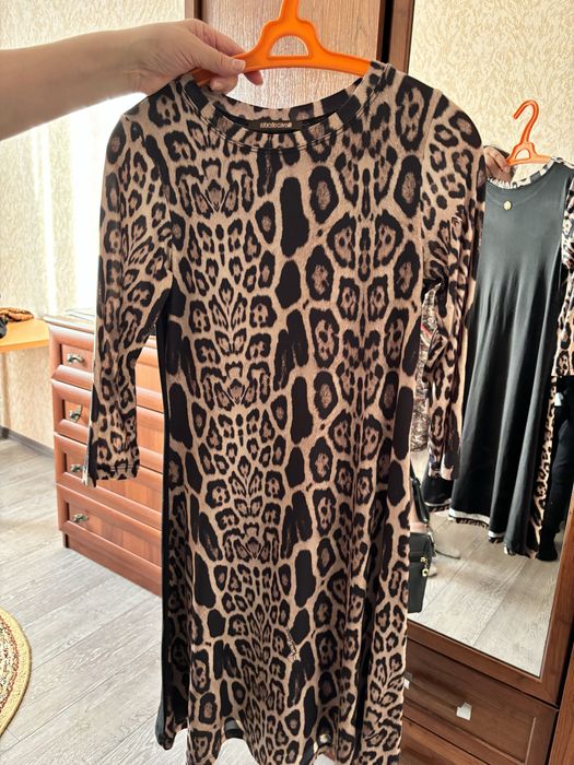 Продам платья в отличном сост.