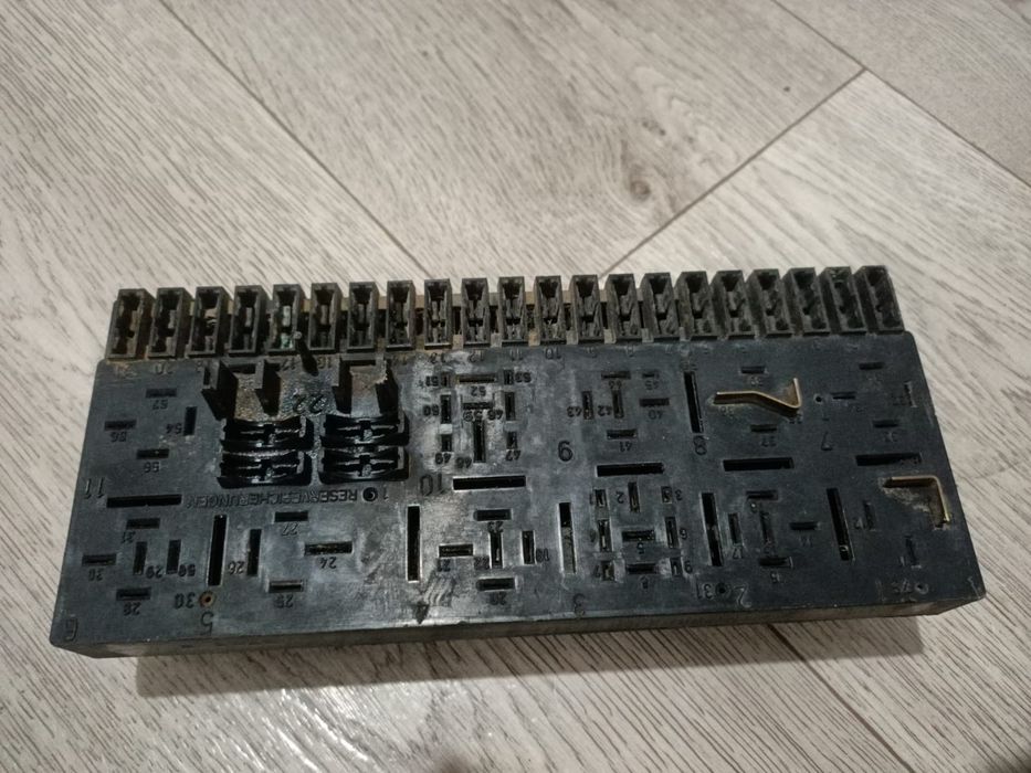 Продам мазги аудии б 3. Моно 1.8