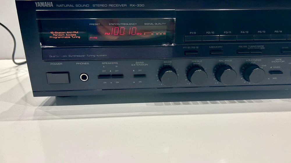 Vand amplificator Yamaha RX 330
Specificații