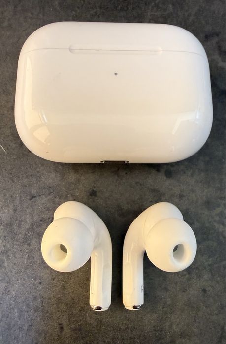 Apple Airpods Pro 1-во поколение С ПРОБЛЕМ