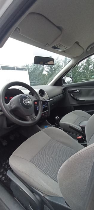 Vând Seat Ibiza 1.4 L 16V