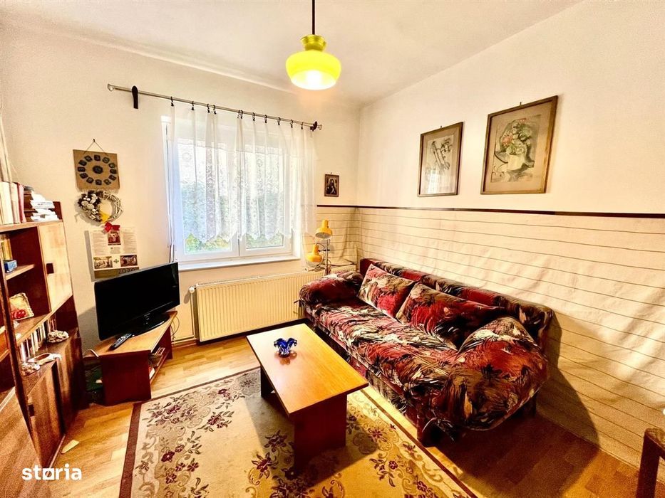 Casa duplex in Cisnadie – 6 camere, curte individuala, garaj