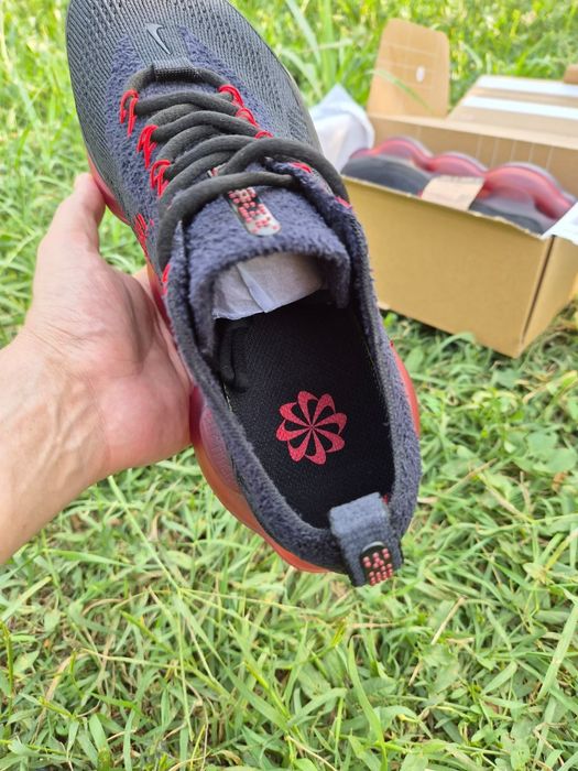 Nike Air Max Scorpion Black University Red, mărimi de la 40 la 44