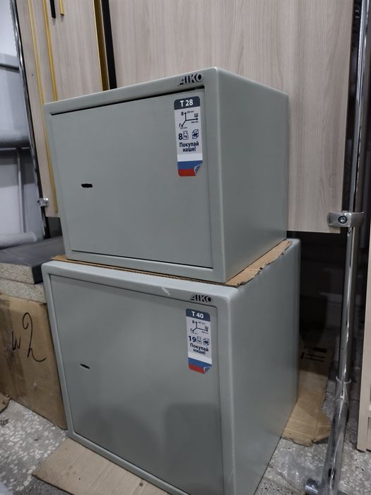 Продам офисный сейф