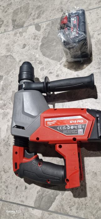 Milwaukee, Wurth rotopercutor pe acumulator