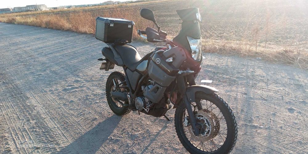 Yamaha XT660Z Tenere accesorizata, pregatita de noi aventuri