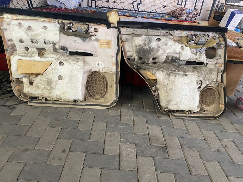 Обшивка двери Lexus Lx 570