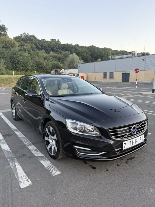 Volvo V60  Plug In Hibryd 5 Cilindrii  Trapa Webasto Distronic Bliss