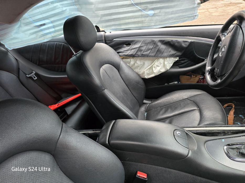 Mercedes CLK W209 цяла или на част с регистрация още