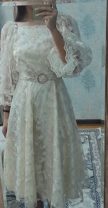 Vecherniy koʻylak. S razmer.