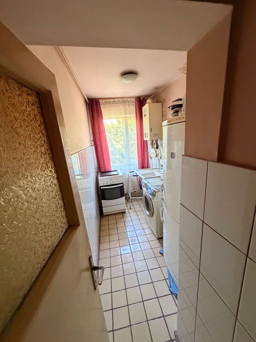 Proprietar vand apartament