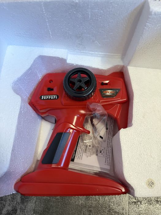 Masina cu Telecomanda Ferarri f60 1:10