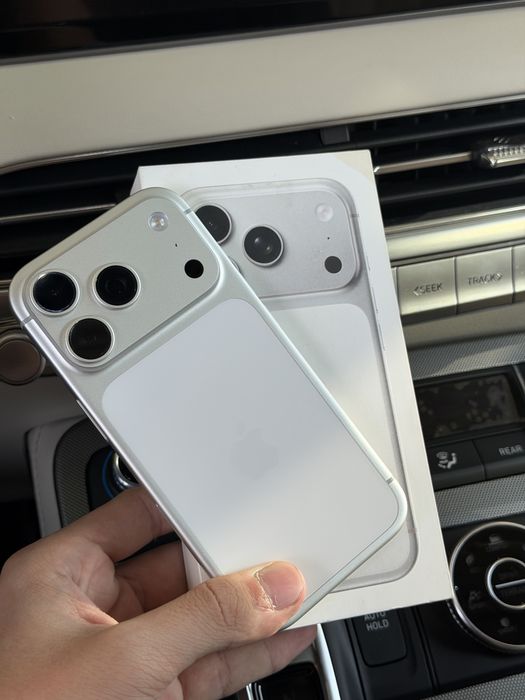 Айфон 17 про silver 256gb