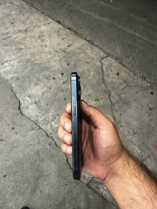 Iphone 15 pro srochniy sotiladi