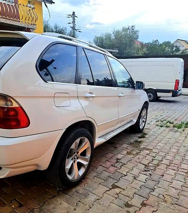 Vând bmw x5 E 53