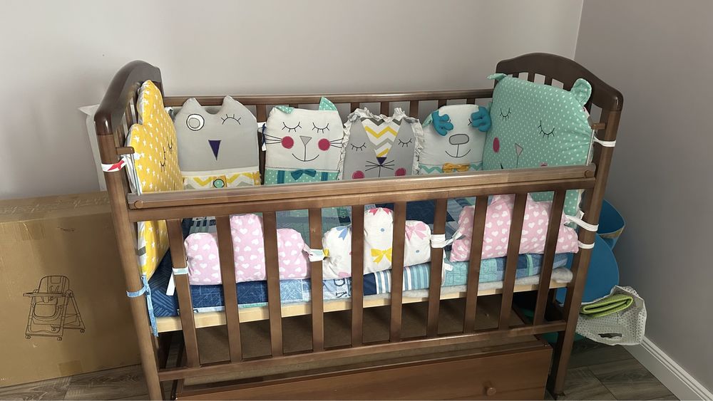 Детский кровать