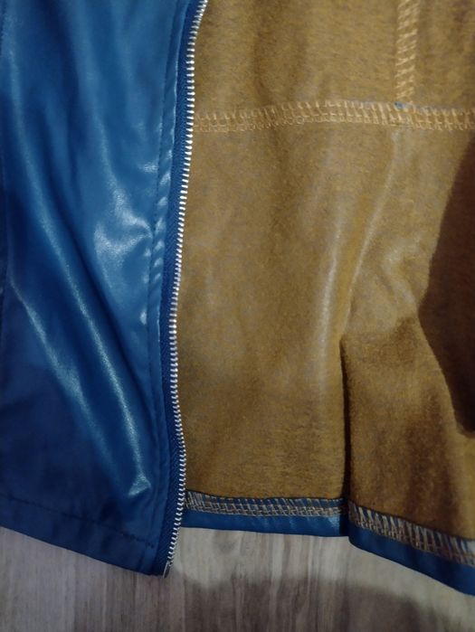 Ново дамско кожено яке