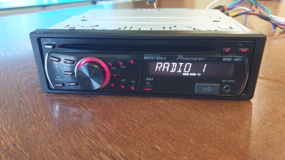 Авто радио плеър музика за кола Pioneer Пионер CD MP-3 USB AUX