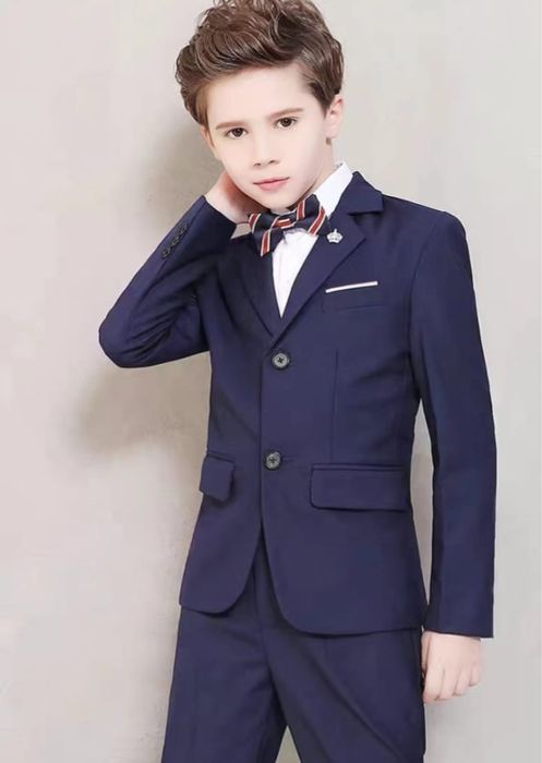 Продам школьную форму на мальчика