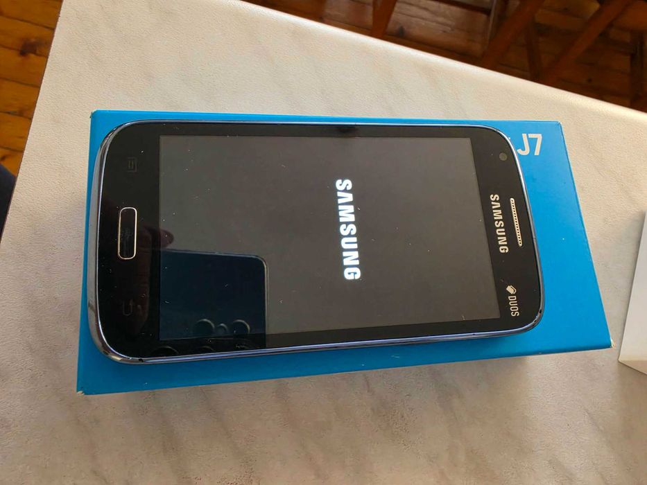 Samsung Galaxy Core Dual SIM – запазен, работещ, с кутия