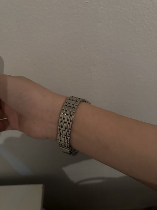 Часы Уни продаам