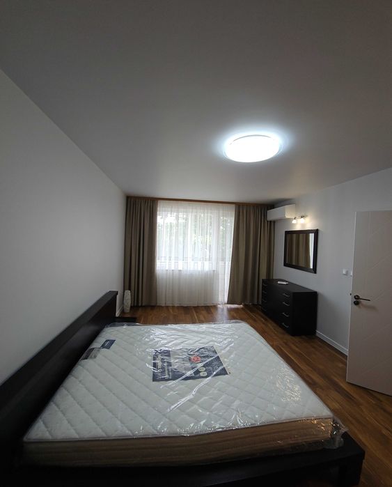 Продава се Тристаен апартамент в Велико Търново, Бузлуджа - 110 кв.м за 1655 €/кв.м - Снимка #12