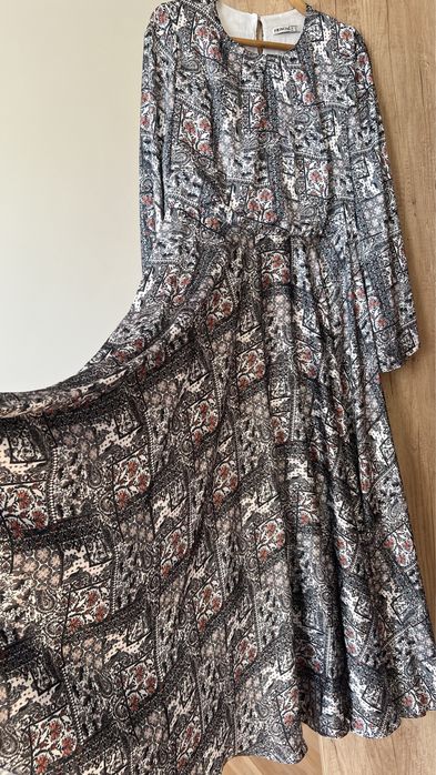 Платье шелковый