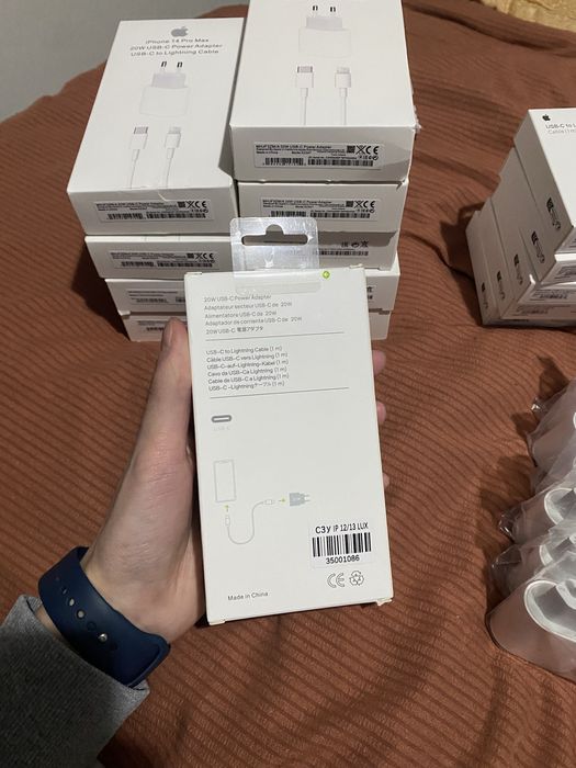 Продам быстрый зарядка для Айфона