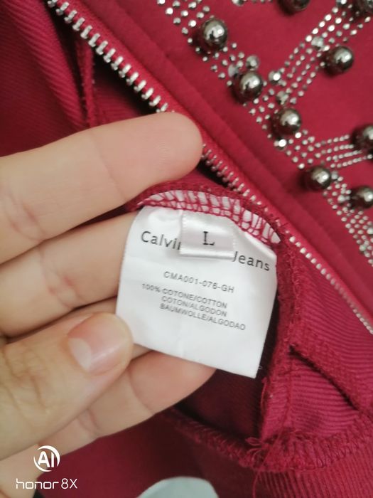 Женская спортивный костюм.