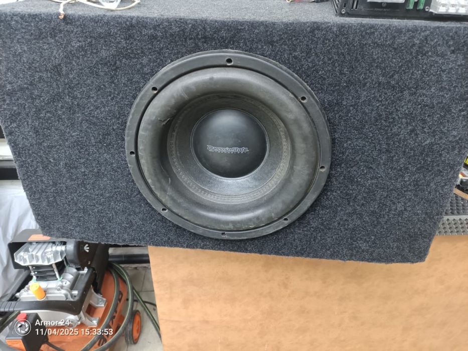 Продам готовый саб с двумя усилителями