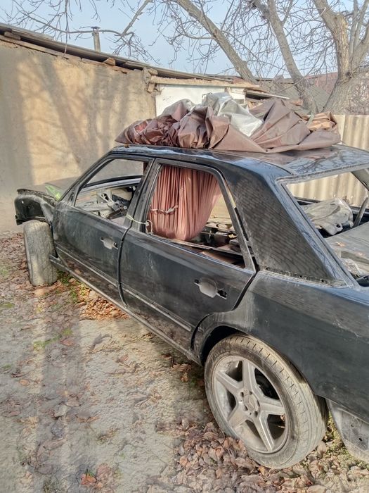 Продается проектный Mercedes W124