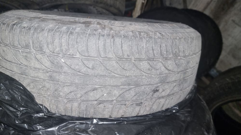 Продаю комплект дисков с шинами R15