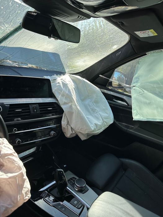 Mașină BMW x3 anul 2020