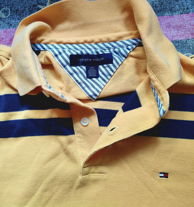 Tricou Tommy Hilfiger.