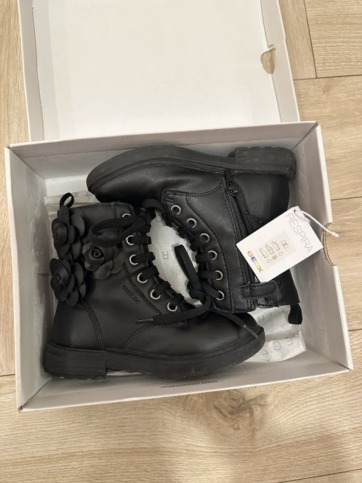 Детски боти Geox