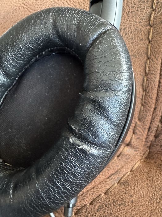 Sony WH-1000XM3 - Слушалки с Active Noise Cancelling