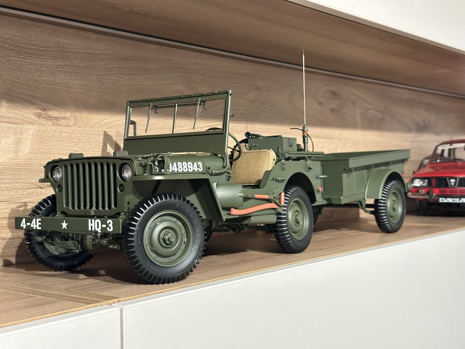 De vânzare Jeep Willys 1:8 ( Nu Dacia, Aro )