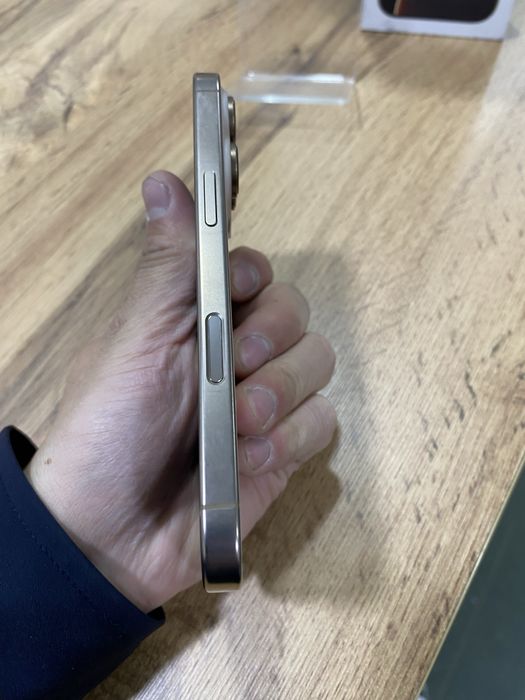 Продам Iphone 16 pro 128gb