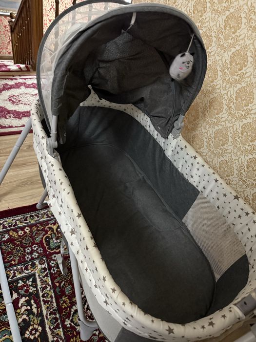 Продам качелю для малыша