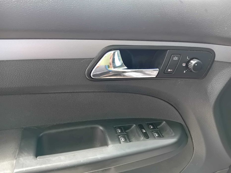 Volkswagen Touran 2.0 TDI 7 locuri recent inmatriculata